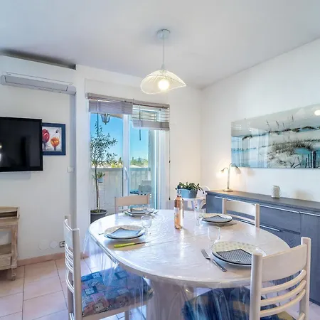 Apartment Le Berlioz By Interhome Le Pradet
