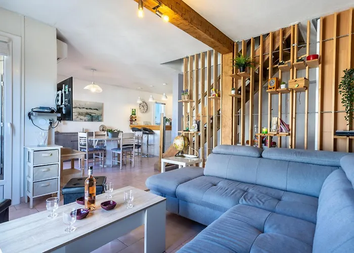Le Berlioz By Interhome